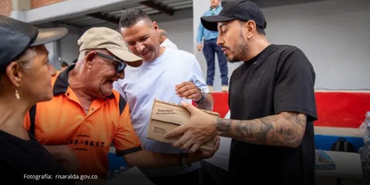 Apía: entregan apoyo nutricional a adultos mayores afectados por la emergencia