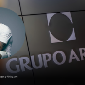 La iniciativa Adopta un Hogar, liderada por Grupo Argos y el artista Nicky Jam, contempla la construcción de 100 viviendas para familias afectadas por el terremoto del pasado 10 de agosto en Caldas. La Gobernación departamental aportará la mano de obra necesaria para desarrollar las obras. De acuerdo con la distribución inicial del proyecto, Chinchiná será el municipio priorizado para estas soluciones habitacionales, en articulación con la Federación Nacional de Cafeteros. La selección definitiva de los hogares dependerá de la revisión de los censos, las condiciones de las familias y la validación de los predios. El anuncio se suma a las acciones que adelanta el departamento para atender las afectaciones ocasionadas por el sismo. Según los registros de la Gobernación, cerca de 22.000 viviendas presentan algún grado de daño y 2.989 fueron reportadas con destrucción total. Mientras avanza este proceso, Adopta un Hogar ya comenzó a materializar su compromiso nacional de construir 1.000 viviendas. La primera fue entregada en Quibdó y posteriormente se entregó otra en Ciudad Bolívar, Antioquia. El plan contempla además 500 viviendas en Chocó, 235 en Valle del Cauca, 100 en Risaralda, 40 en Quindío y 25 en Antioquia. En total, la iniciativa concentra sus esfuerzos en seis departamentos afectados por el terremoto. Para el caso de Caldas, la construcción se desarrollará mediante la articulación entre la iniciativa privada y las autoridades territoriales, mientras se avanza en la identificación de las familias que serán beneficiadas.