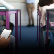 Colegios de Manizales deberán definir reglas para el uso de celulares desde 2027